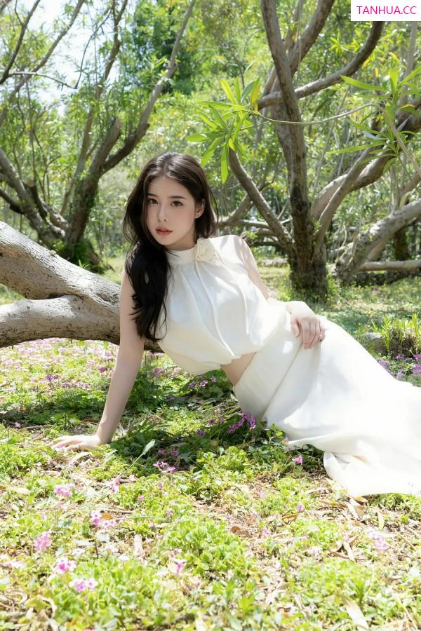   [XiuRen]高清写真图 2025.06.30 No.10485 白茹雪abby 熟女气息第13张图片